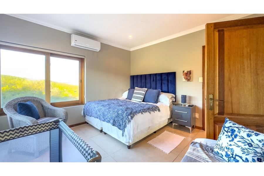 7 Bedroom Property for Sale in Dana Bay Western Cape